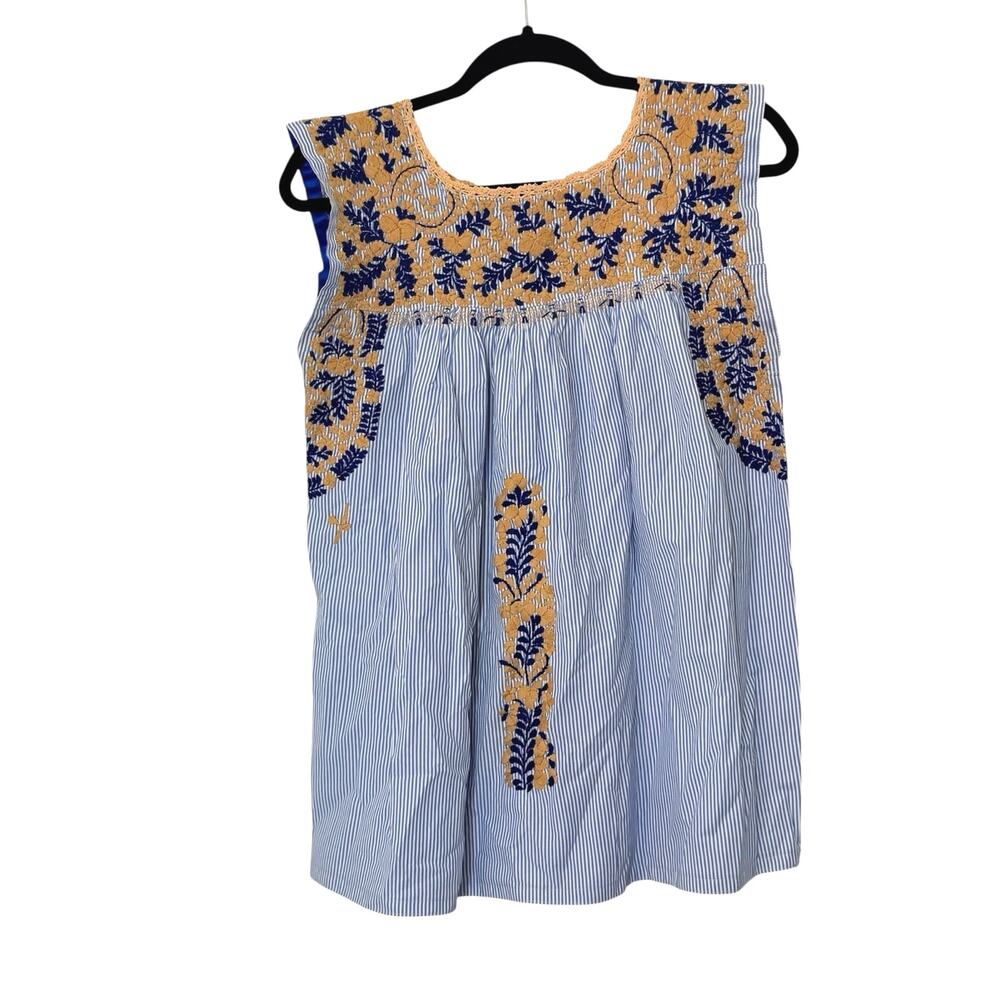 Mi Golondrina Flores Blue Striped Embroidered Blouse
Top Square Neck